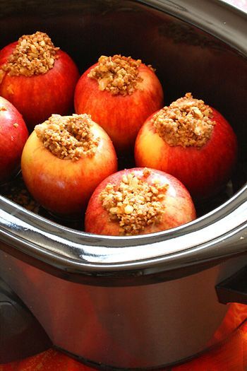 Crock-Pot Baked Apples…taste like apple pies without the fattning crust! :) Gr