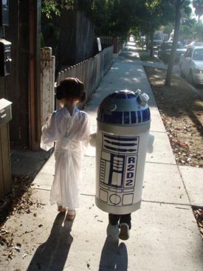 Cutest sibling halloween costumes EVER.