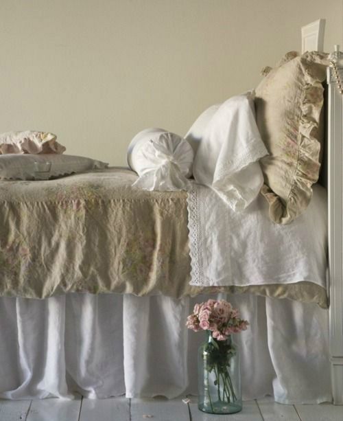 30 Shabby Chic Bedroom Decorating Ideas