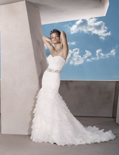 Attractive sleeveless trumpet/mermaid floor-length bridal gowns