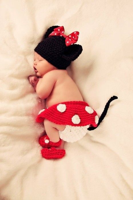 baby minnie – This is probably the best knitted baby outfit I have ever seen