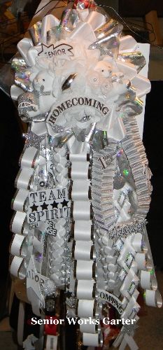 Homecoming Mums and Garters by Divine Kreationz – Garters