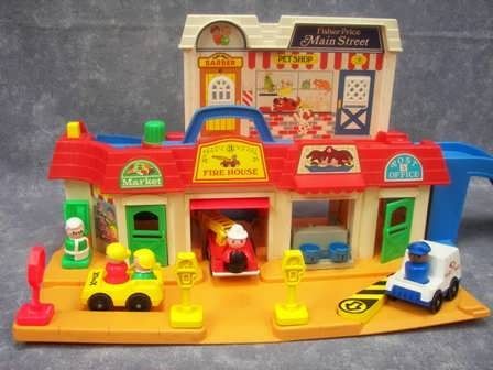 This may have been one of my FAVORITE toys as a kid :D ……………..Fisher P
