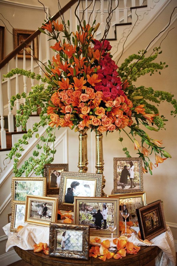 Gorgeous presentation…family photos,flowers