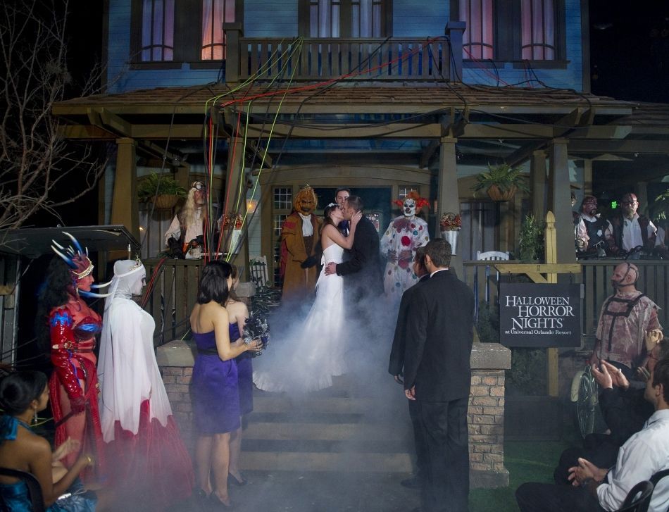 How about a Halloween themed wedding at Universal Studios Halloween Horror Night
