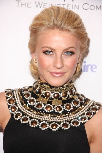 Makeup for NYE or formal night Possibly? Julianne Houghs blonde, updo hairstyle