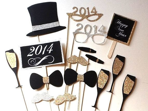 Absolutely getting these for our party!! New Years Eve Photobooth Props 2014 gli