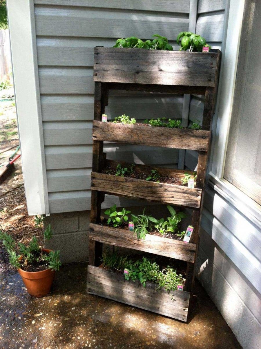 primitive decorating ideas with wooden pallets | wood-pallet-ideas-wood-pallets-