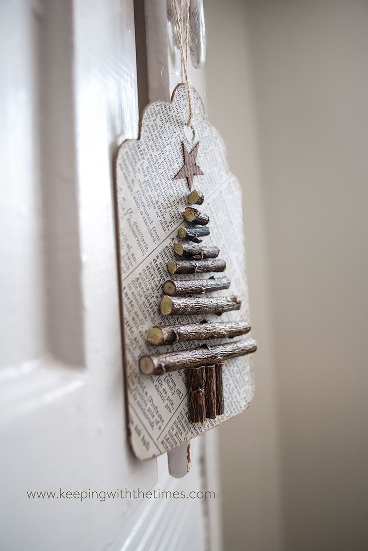 Use dried willow twigs to create a cute little tag to use on gifts or as an orna