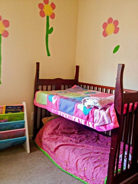 EASY Crib-To-Toddler Bed Transformation.  Says she who doesnt own a crib.  LOL @