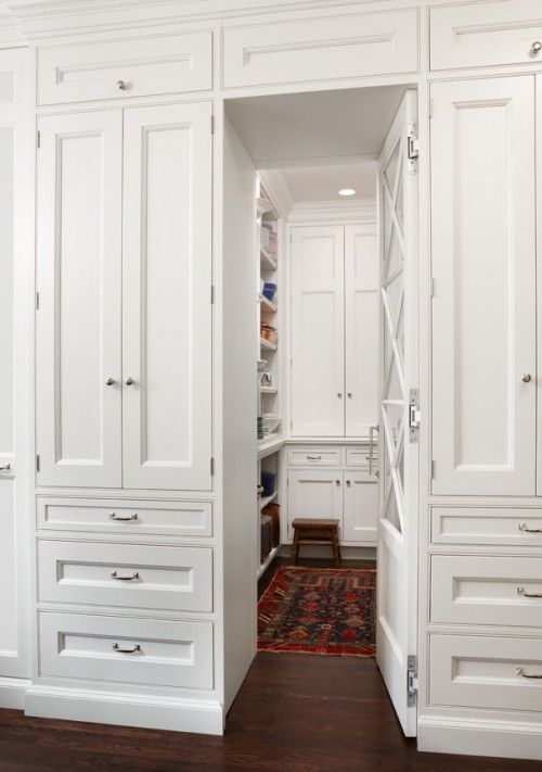 This much built-in storage would be a dream come true!