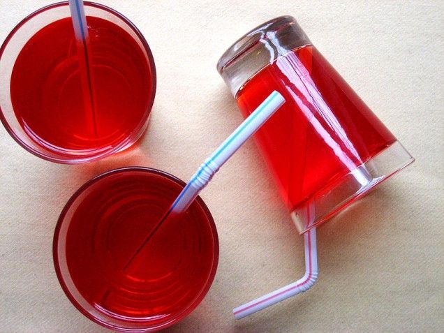 April Fools undrinkable juice (jello)–my kids would think this was hilarious! (