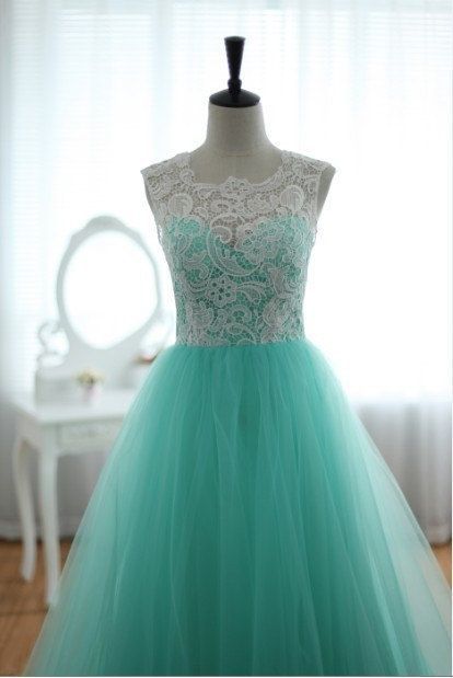 Custom Elegant White Lace High Neck Green Tulle Button A Line Lace Formal Long E