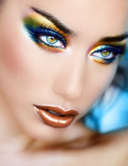 Eye makeup eyeliner DRAMA!!!! In metallics