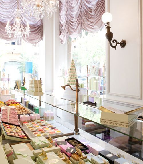 Laduree Paris Patisserie Shop – lovely soft pastel coloured packing to complemen