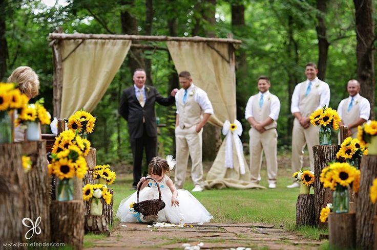 sunflower and turquoise wedding | Turquoise and sunflowers wedding at The Barn .