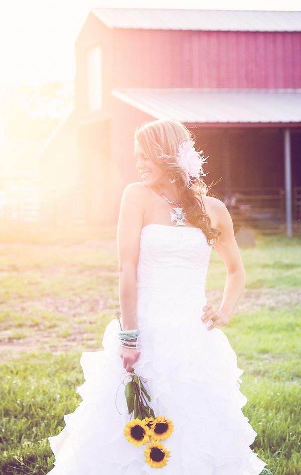 Country bridal session! (#rustic weddings, #yellow weddings)