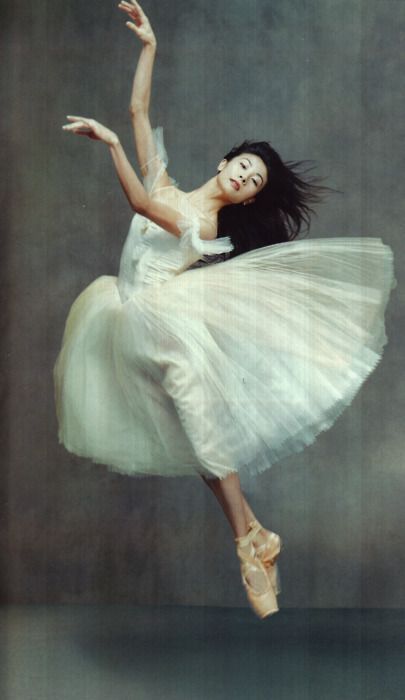 Yuan Yuan Tan by Annie Leibovitz in Russian Vogue , 2003 #dance