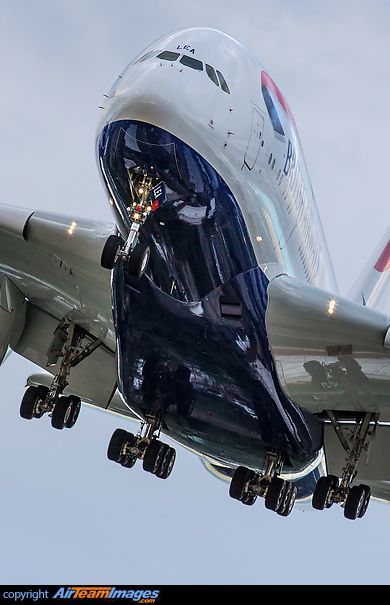 Airbus A380…the right lens makes the shot. #avgeeks #photography
