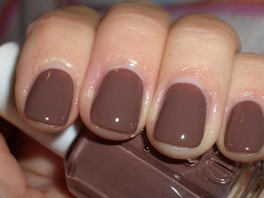 essie hot cocoa for the fall…love this color