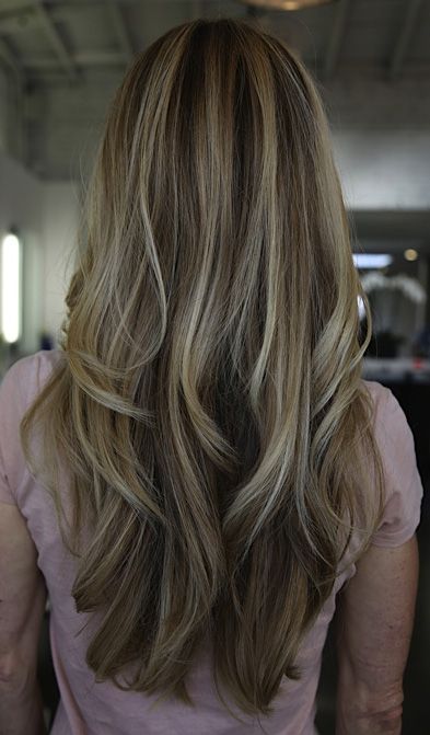 “Honey Pecan” Blonde – Pretty, maybe I’ll go blonde this summer. Not sure if I’l