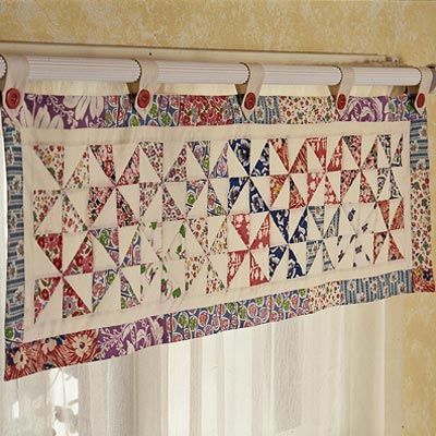Pinwheels Valance – I would love to do something similar for the large window in