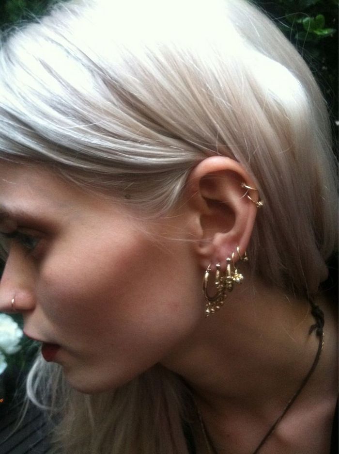 abbey lee kershaw – ear bling