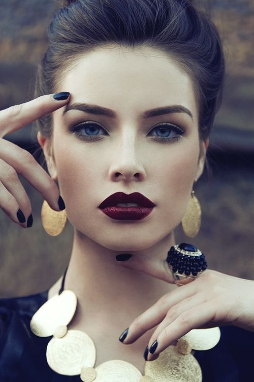 Love it. thats all i have to say. this is my favorite look, i do the dark lip st