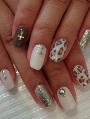 #cheetah #nails #print #design #gold #neutral