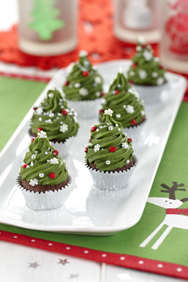 Christmas Tree Cup Cakes with chocolate&rum