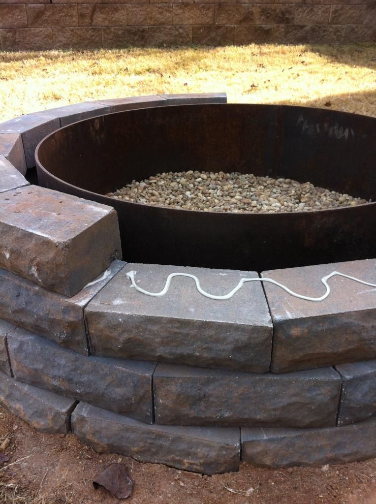 fire pit tutorial: best one Ive seen with lots of photos