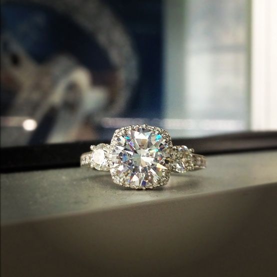 gorgeous amazing tacori diamond cushion cut triforce engagement ring -so pretty,