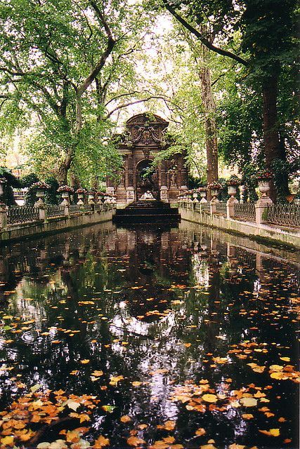 The Medici Fountain in Paris is just dreamy.