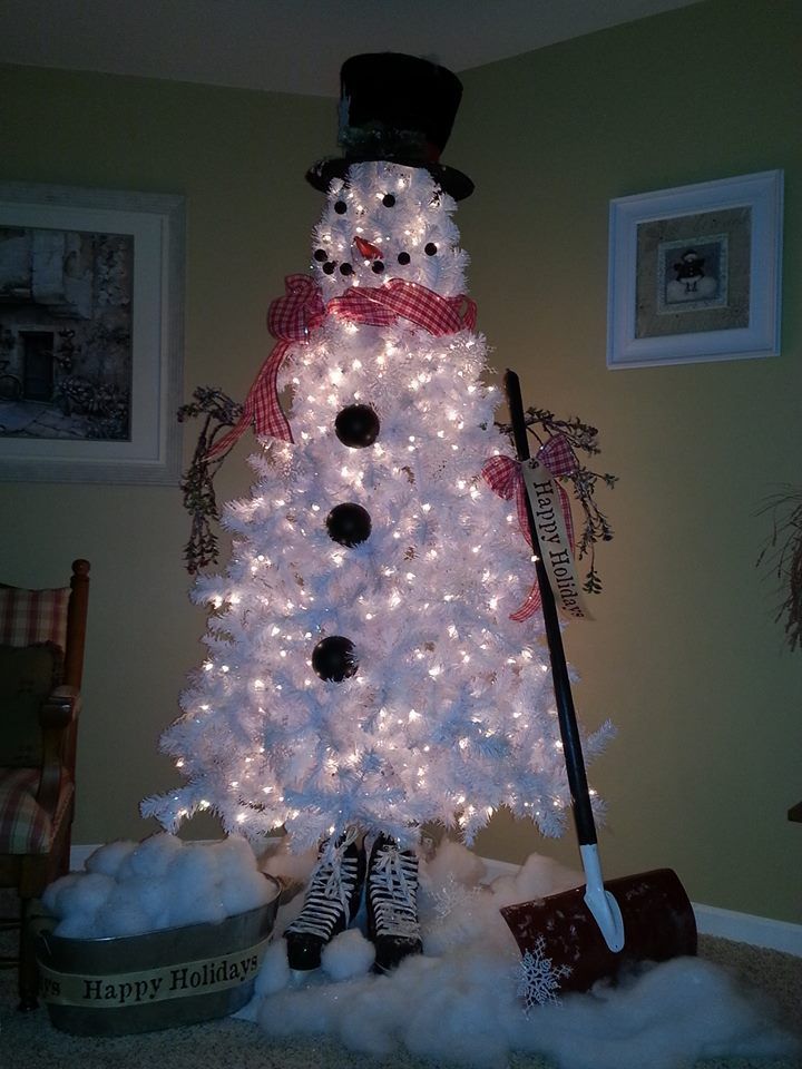 White Christmas Tree Snowman–This has to be the cutest Christmas tree idea I ha