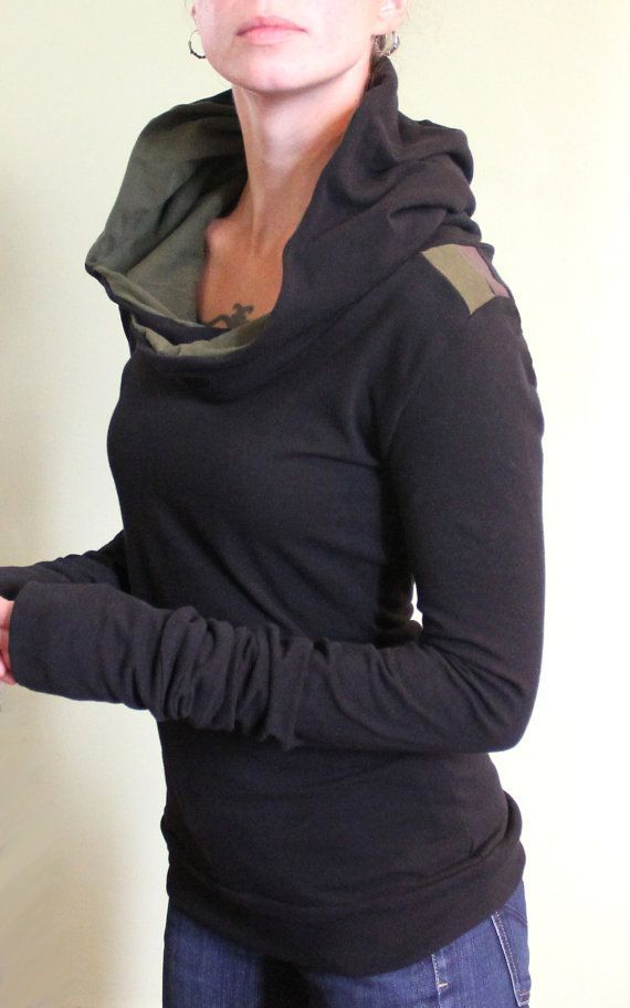 extra long sleeved hooded top/color