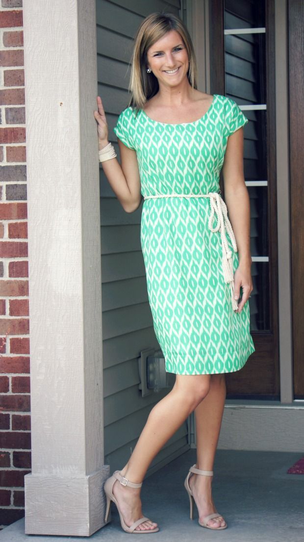 Living In Yellow: Stitch Fix: The Kept Items. Love her shoe choice; dress is per