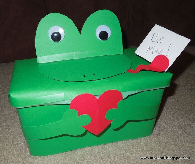 Frog Valentines Day box made from a