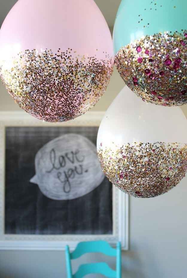 And scatter glitter balloon