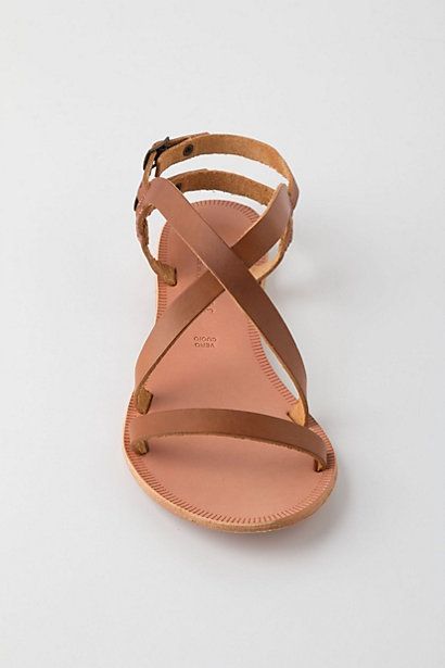 Joie – Socoa Sandal. Simple and classic summer