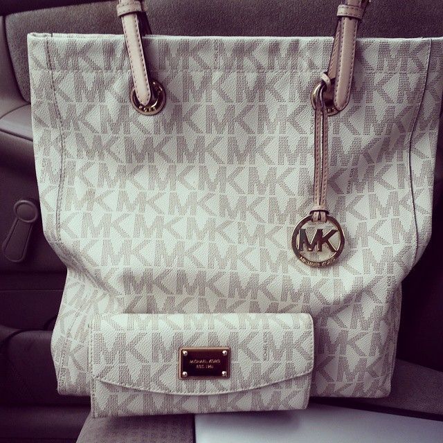 Michael Kors Handbags Collection #Michael #Kors