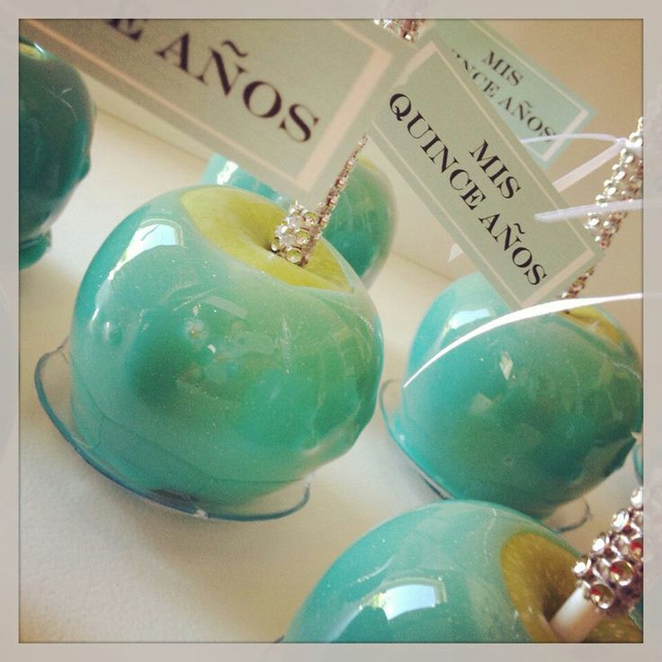 Stefi, this would be cool for your baby shower if u r having a boy!….Tiffany blue candy apples with blinged out