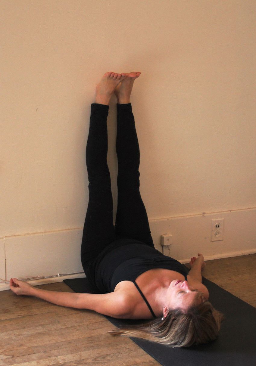 Even If You Dont Do Yoga, You Should Do These 4 Simple Poses #yoga #stretching