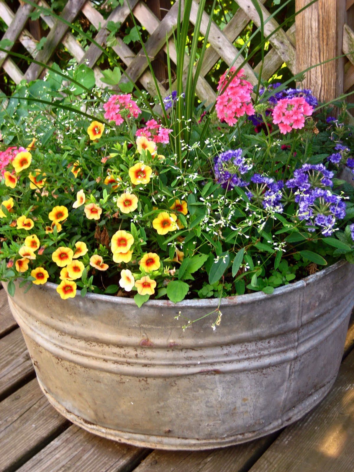 outdoor flower containers |