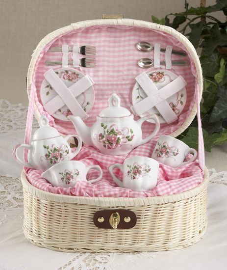 So girly! Tea pots and cups