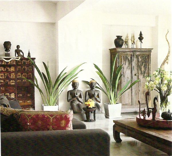 Asian themes are very relaxing to me, i like the plants and the statues the most…the armoire in the back is pretty cool