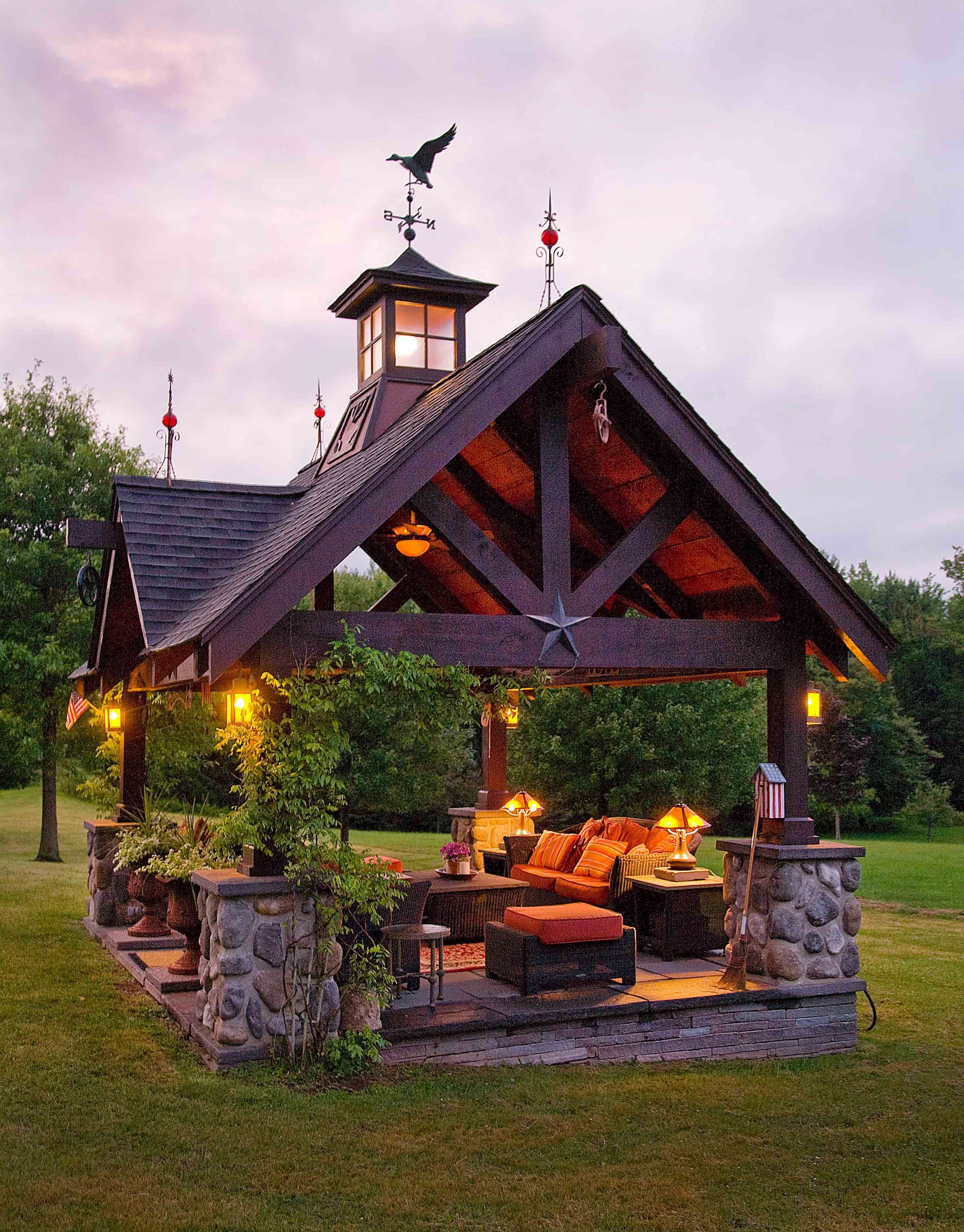 Outdoor Livingroom…yes, please!!….lightning rods ok….the N.E.S.W goose is perfect for