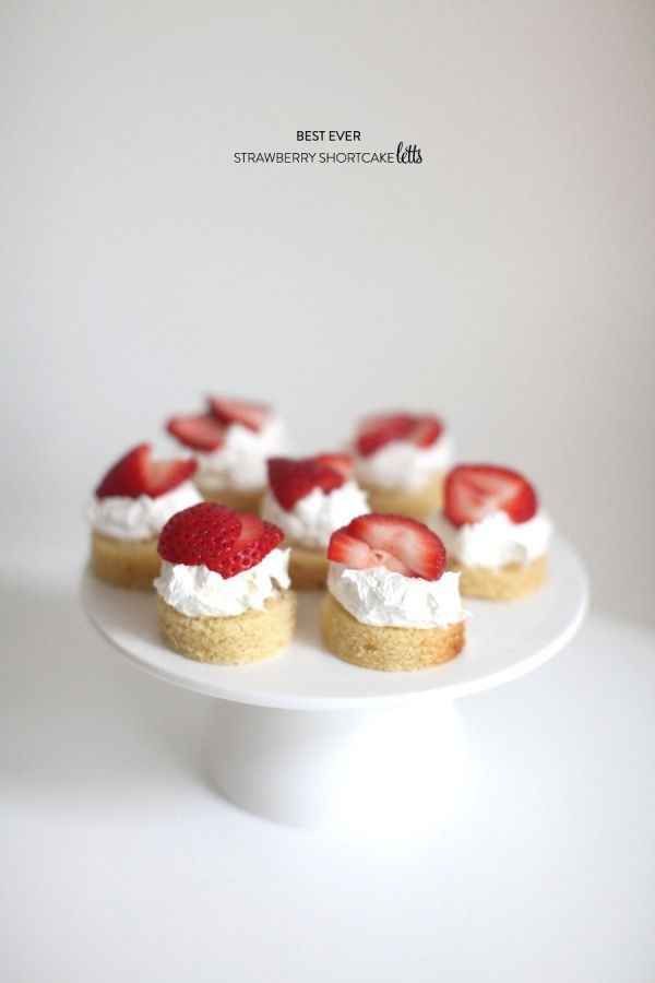 Strawberry Shortcakeletts | 19 Tiny Desserts You Can Eat In One Bite
