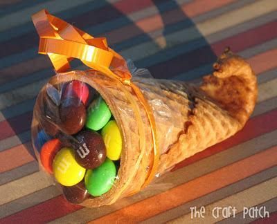 easy turkey crafts | Easy Thanksgiving Table Favors | Perfect for your Thanksgiving table …