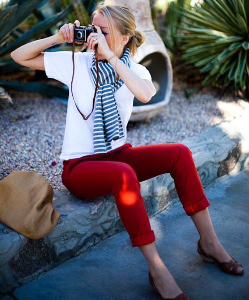 Make it Cabi with the lobster pigment leggings, resort tee and the Blaine tube as an infinity scarf!