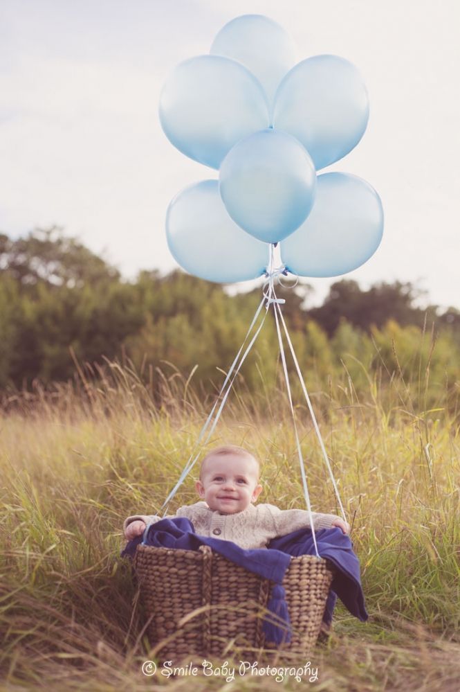 Smile Baby  Newborn, baby  baby boy with balloons, 6 month baby, lifestyle photography